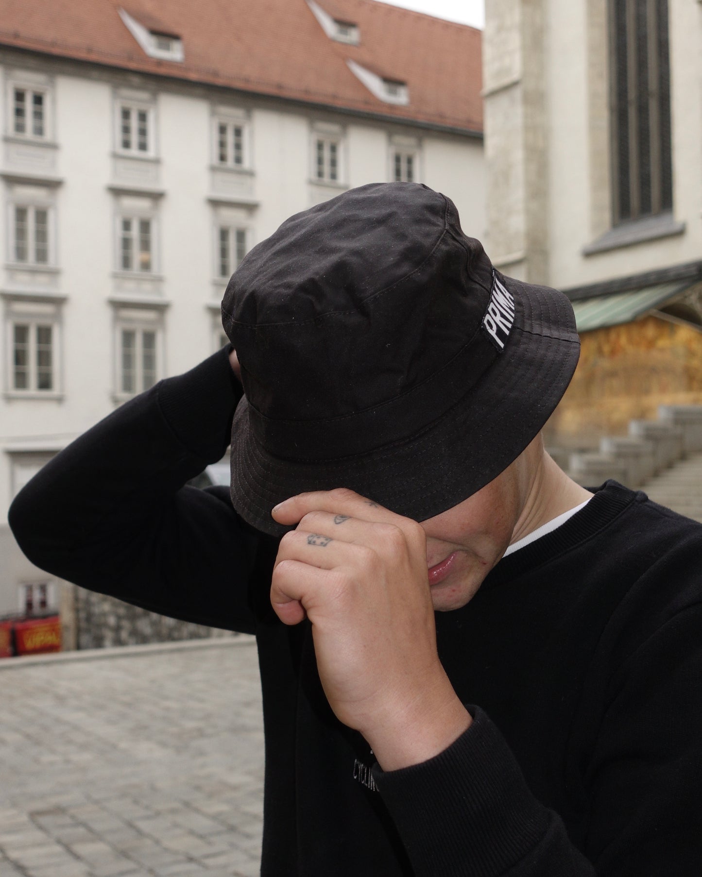 PRIMA wax bucket hat